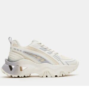 Steve Madden Fenixx Grey Multi.